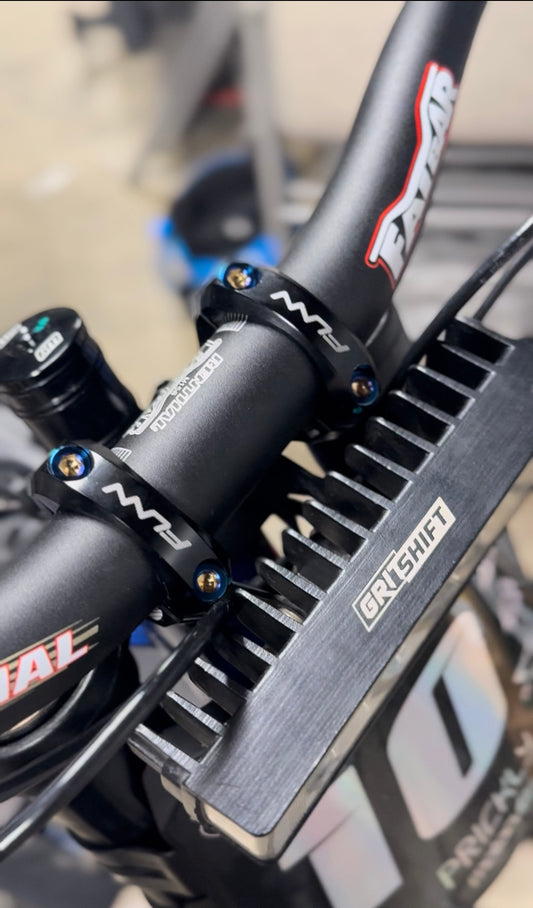 Funmount titanium bolts
